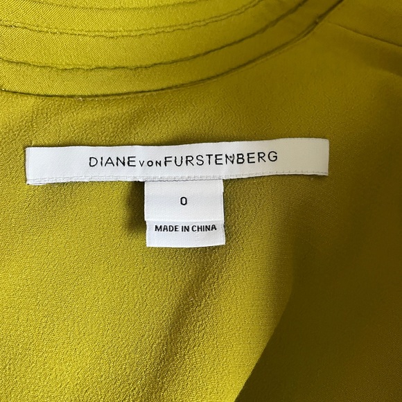 Diane Von Furstenberg 1960s Style Green Ring Neck Mini Dress With Pockets - Picture 9 of 12